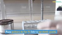 Reacția acidului acetic cu metalele